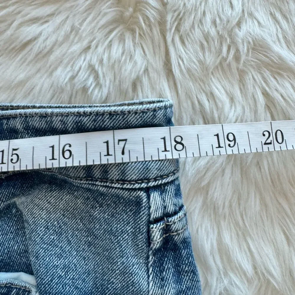 Style&Co Curvy Girlfriend Distressed Cut Off Jeans 16